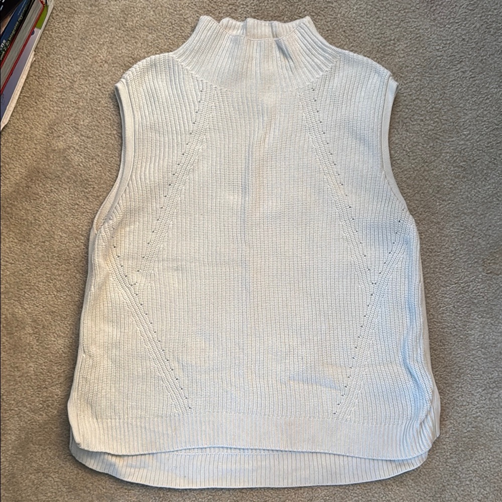 White House Black Market Cream Ribbed Sleeveless Turtleneck Tank Sweater/top